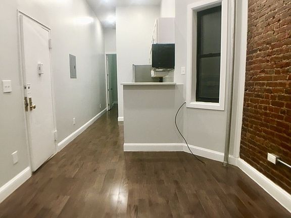 2nd image of 1885 Amsterdam Ave APT 1C