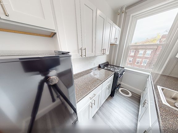 5th image of 109 Brainerd Rd #32