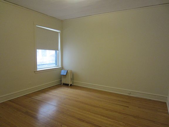 4th image of 5119 N Winchester Ave #1