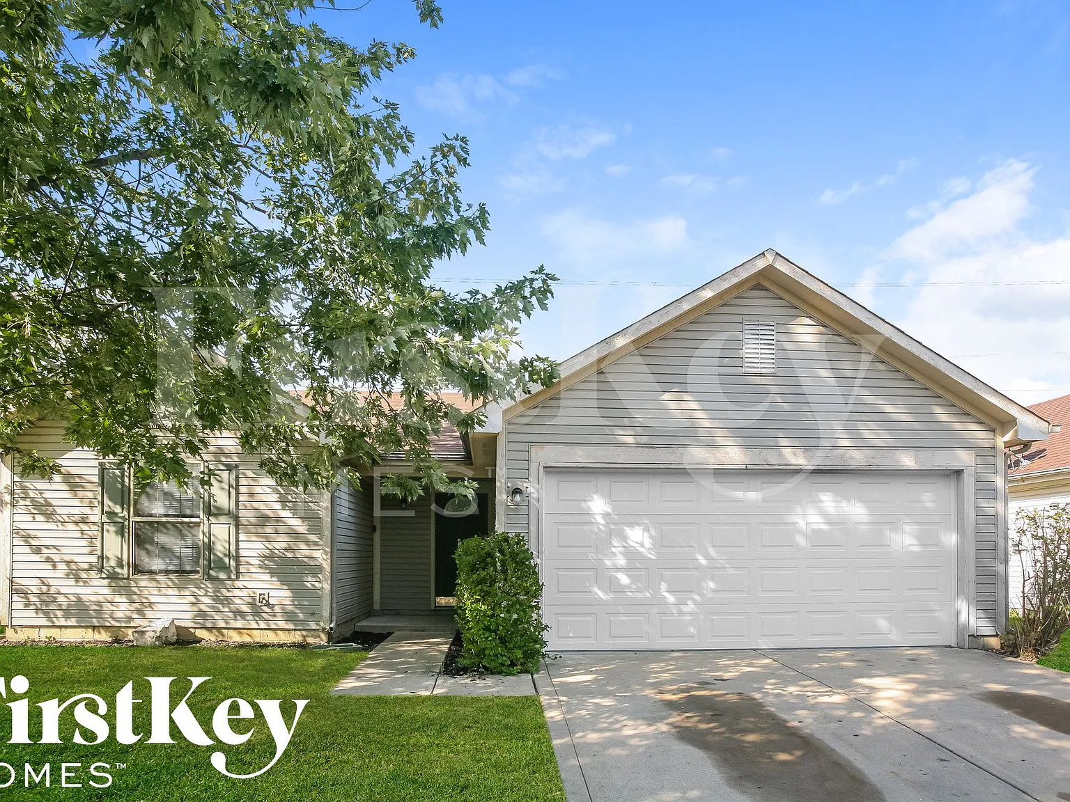3 bed, 2.0 bath, 1043 sqft, $1,725 — Photo 1