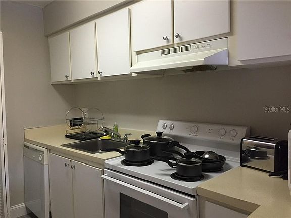 4th image of 115 S Lois Ave APT 110