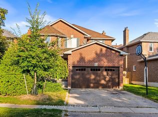 493 Blackstock Rd S, Newmarket, ON L3Y8H6