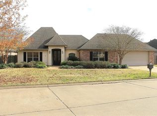 5909 Coty Dr, Alexandria, LA 71303