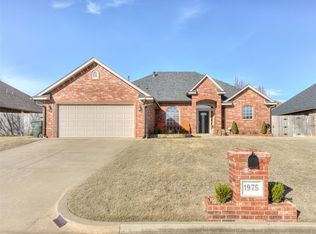1975 Townsend Ct, Midwest City, OK 73130