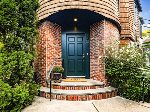 23 Mead Street, New Canaan, CT 06840