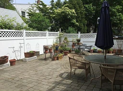 1st image of 37 Fair St #2
