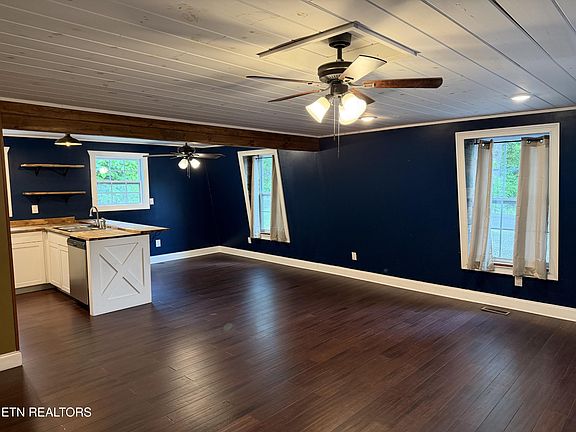 5th image of 913 Topside Rd