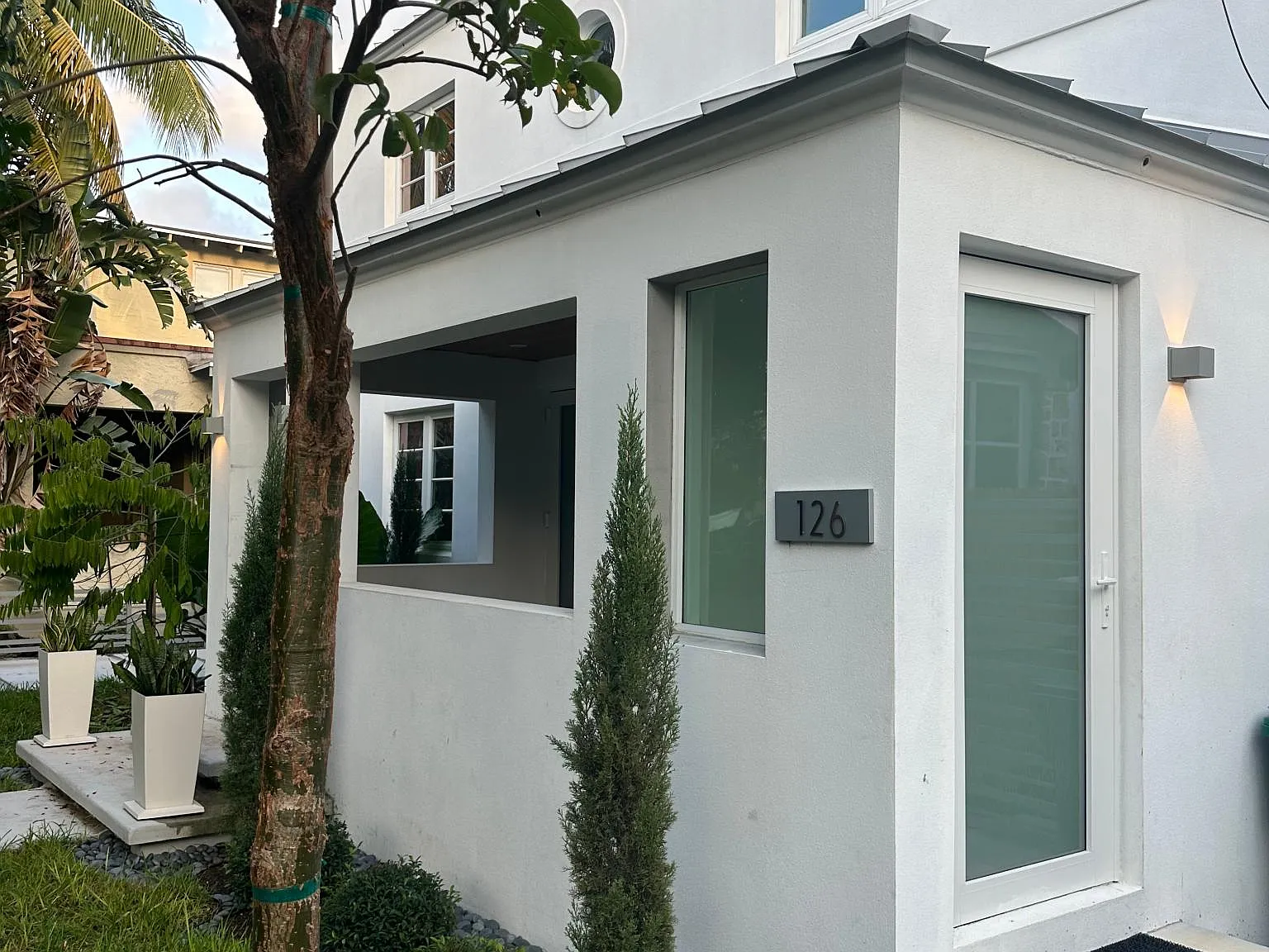 2 bed, 1250 sqft, $3,650 — Photo 2