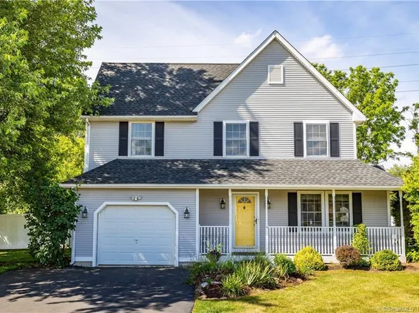 15 Pogmore Drive, Wallingford, CT 06492