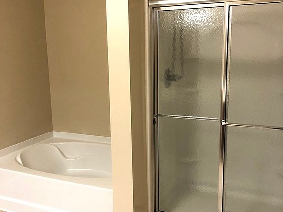 2nd image of 2237 Jackson Ct