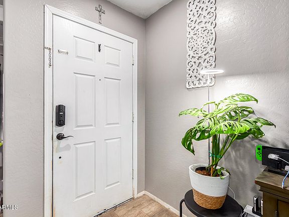 3rd image of 6205 W WOOD Street