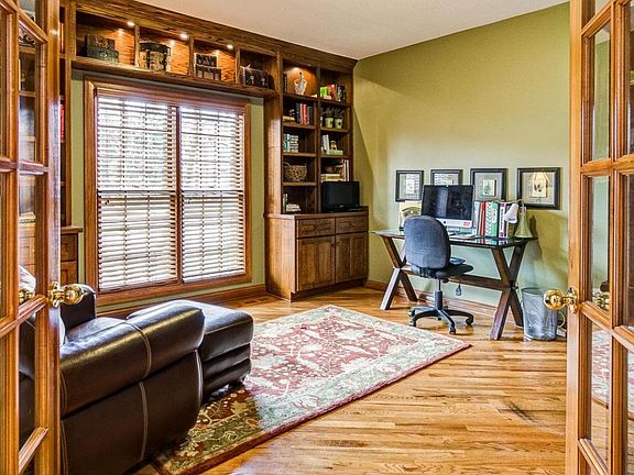 5th image of 5490 Fawnbrook Ln