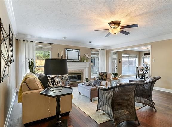 2nd image of 2250 Strathmore Dr