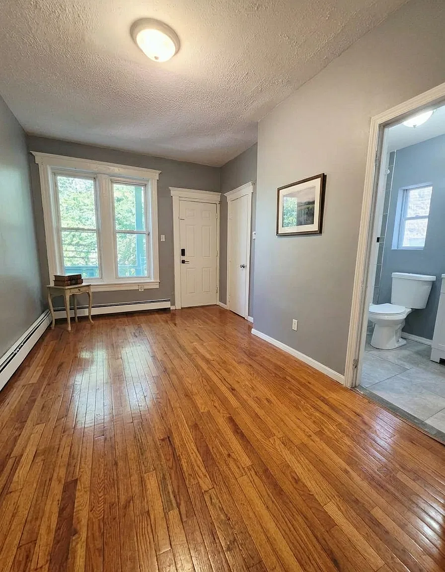 20 Morton Pl — Photo 4