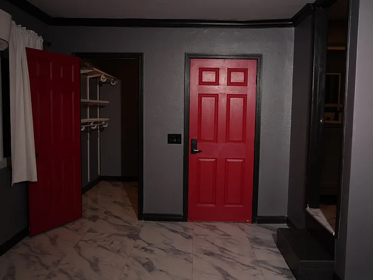 2329 N Orange Ave — Photo 13