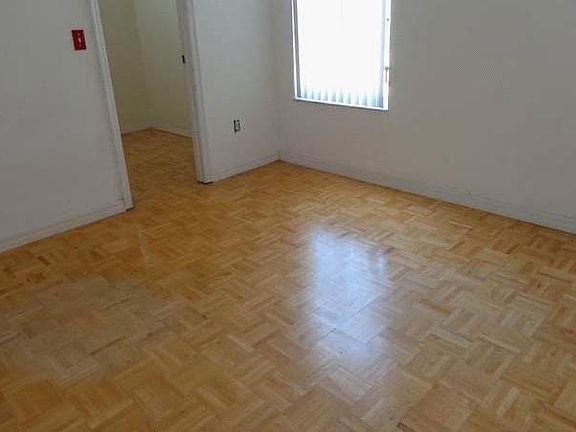 5th image of 14002 Yellow Wood Cir