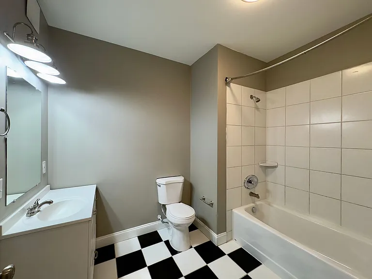 Apartment Units with In-Unit Laundry in Downtown Baltimore, MD! — Photo 46