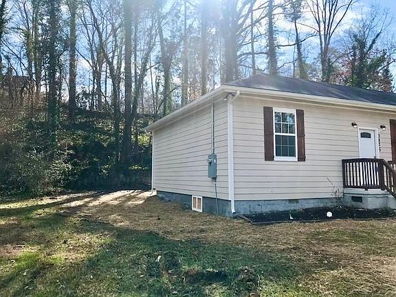 5th image of 3825 Larry Dr