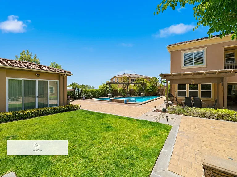 540 N Bardsdale Pl — Photo 49