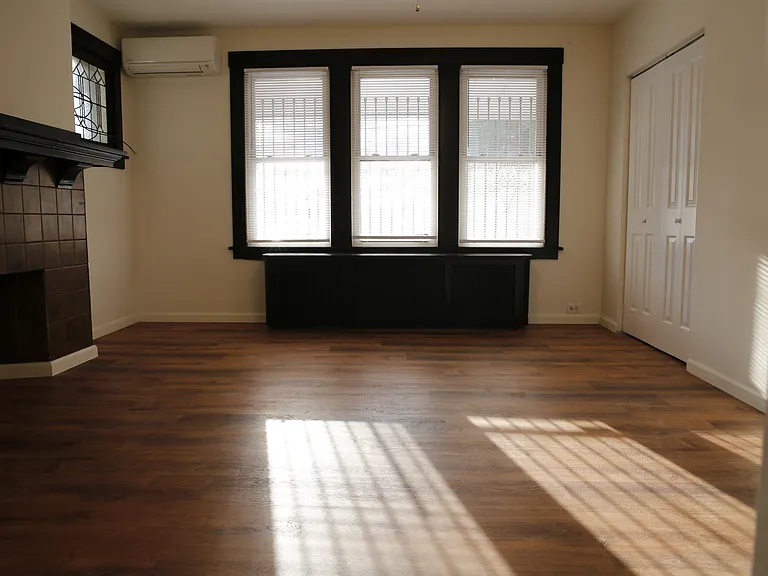 3374 Dawson St — Photo 9