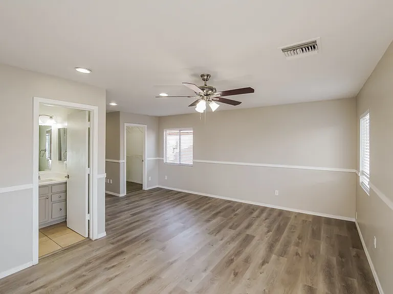 16274 W Lupine Ave — Photo 10