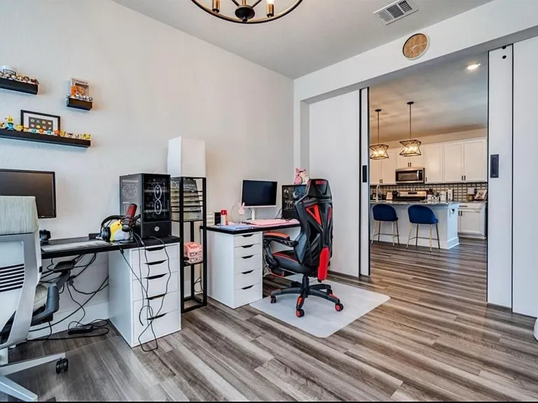 220 Sawtooth Mountain Way — Photo 11