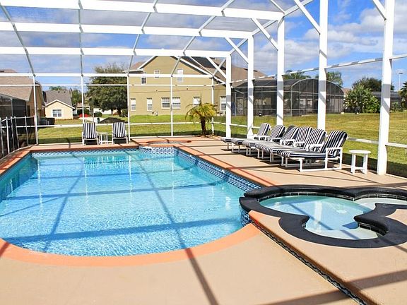 3rd image of 7915 Sea Pearl Cir