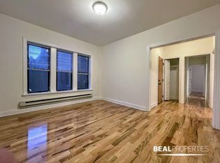3827 N Fremont St #E2, Chicago, IL 60613