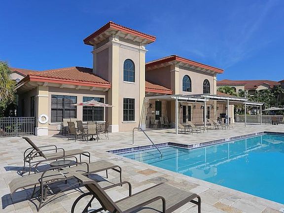3rd image of 7604 Lake Vista Ct Unit 204