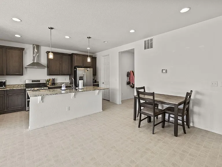 3315 Bella Luna Dr — Photo 16