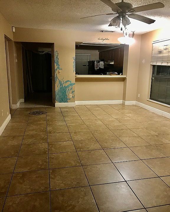 Family room / dining