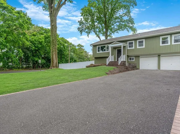 72 Joyce Drive, Hauppauge, NY 11788