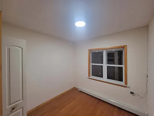 Rented by E Realty International Corp | media 3