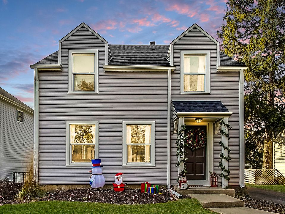 1st image of 2944 Greenwood Ave