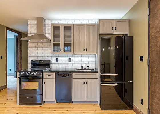 Rented by Nooklyn NYC LLC | media 51