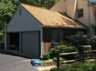 821 Malin Rd, Newtown Square, PA 19073