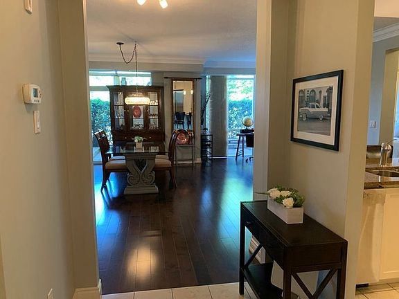 5th image of 125 Wilson St W #106