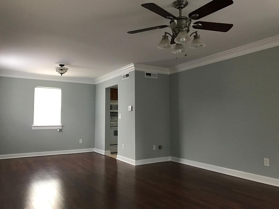 2nd image of 207 Orlando Ave