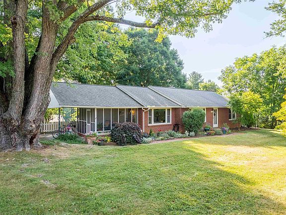 2nd image of 706 Burruss Dr