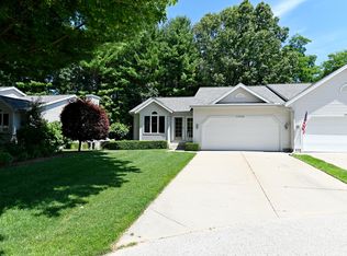 17096 Arthur Ct #32, Spring Lake, MI 49456