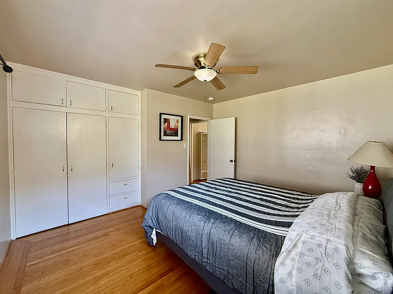 940 Alice Ln — Photo 8