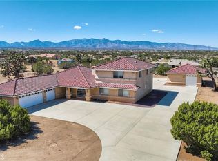 8828 Kittering Rd, Oak Hills, CA 92344