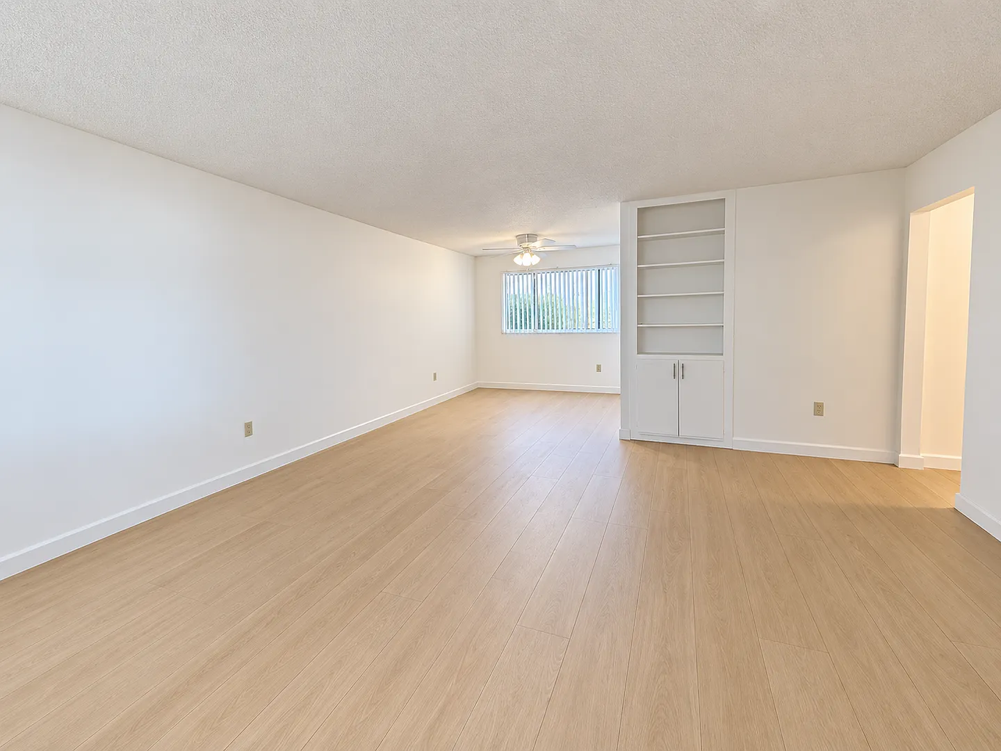 Large Renovated 2BR/2BA in North Pacific Beach | Laundry + 2-Car Tandem Parking | Near Tourmaline... — Photo 4