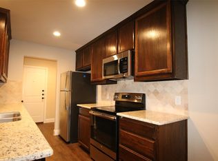 3200 Cherry Ln, Fort Worth, TX 76116