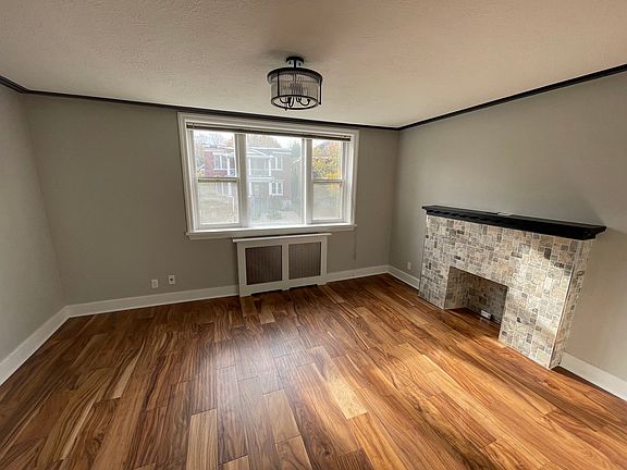 5th image of 261 5th Ave #919278