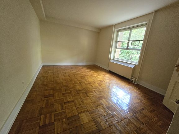 5th image of 61-24 183rd St #2C