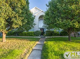 732 Longleaf Dr, Desoto, TX 75115