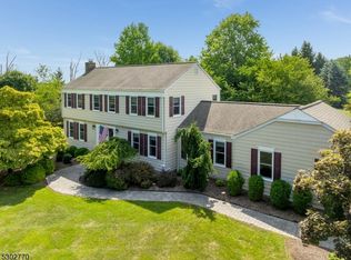 22 Timberwick Dr, Flemington, NJ 08822