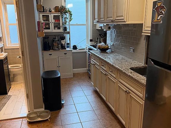 4th image of 596 Union Ave APT 3R