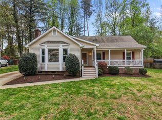 1611 Maple Ridge Ct, Greensboro, NC 27455